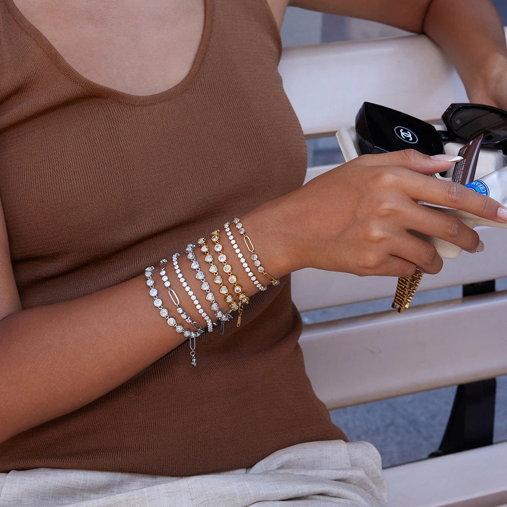 Stainless Steel Chain Bracelet with Heart-Shaped Zirconia and Gold Color Plating