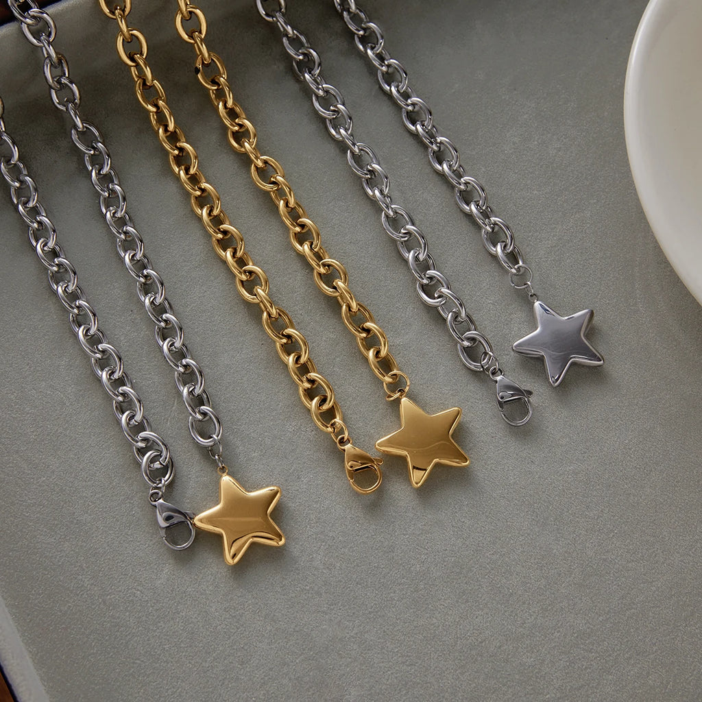 Minimalist Smooth Five-pointed Star Pendant Necklace