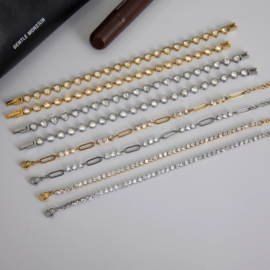 Stainless Steel Chain Bracelet with Heart-Shaped Zirconia and Gold Color Plating