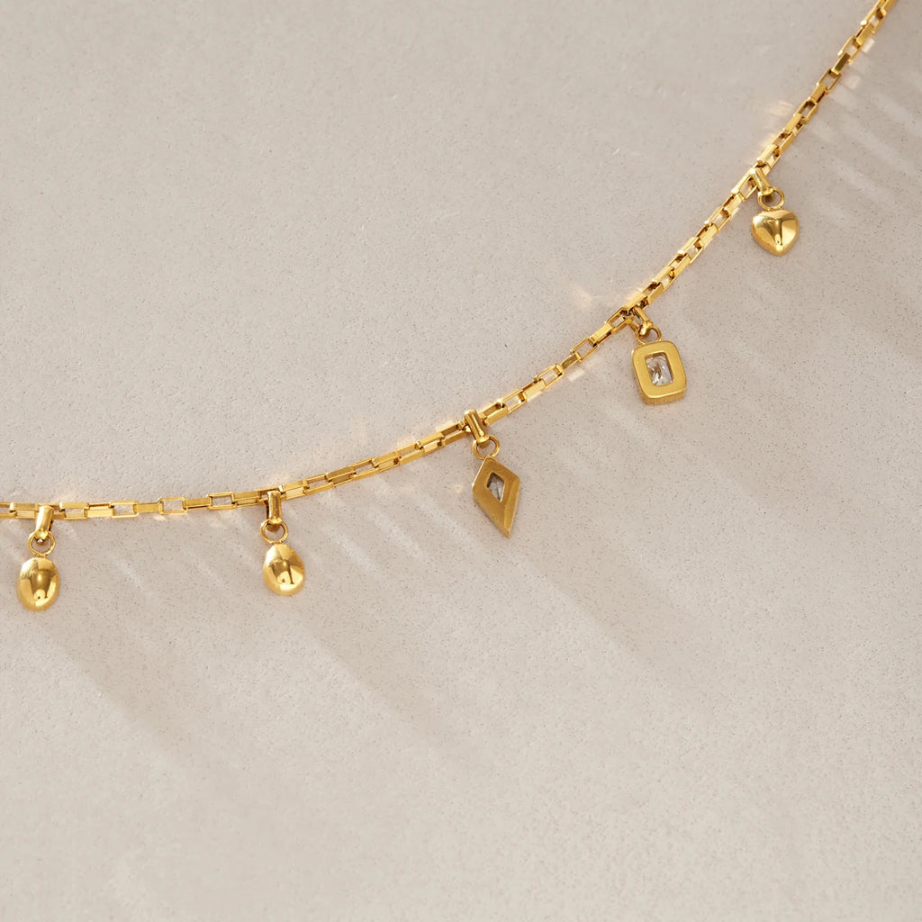 Geometric Heart Zircon Pendant Necklace