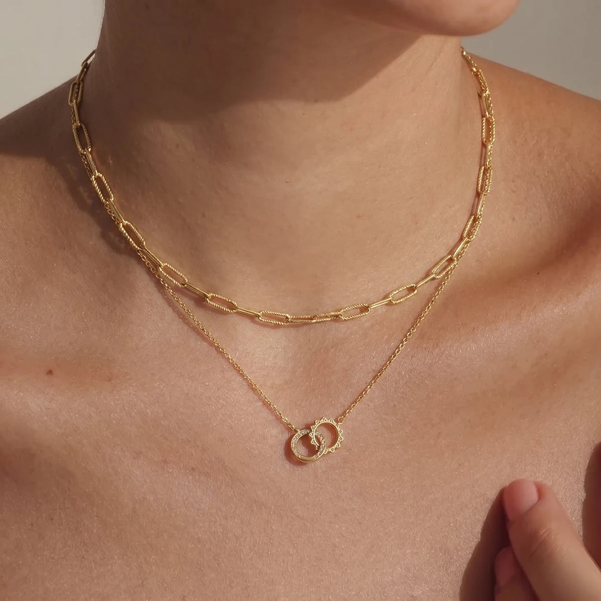 Double Circles Zircon Pendant Necklace