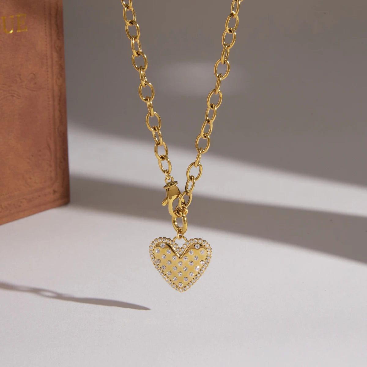 Romantic Zircon Heart Pendant Necklace