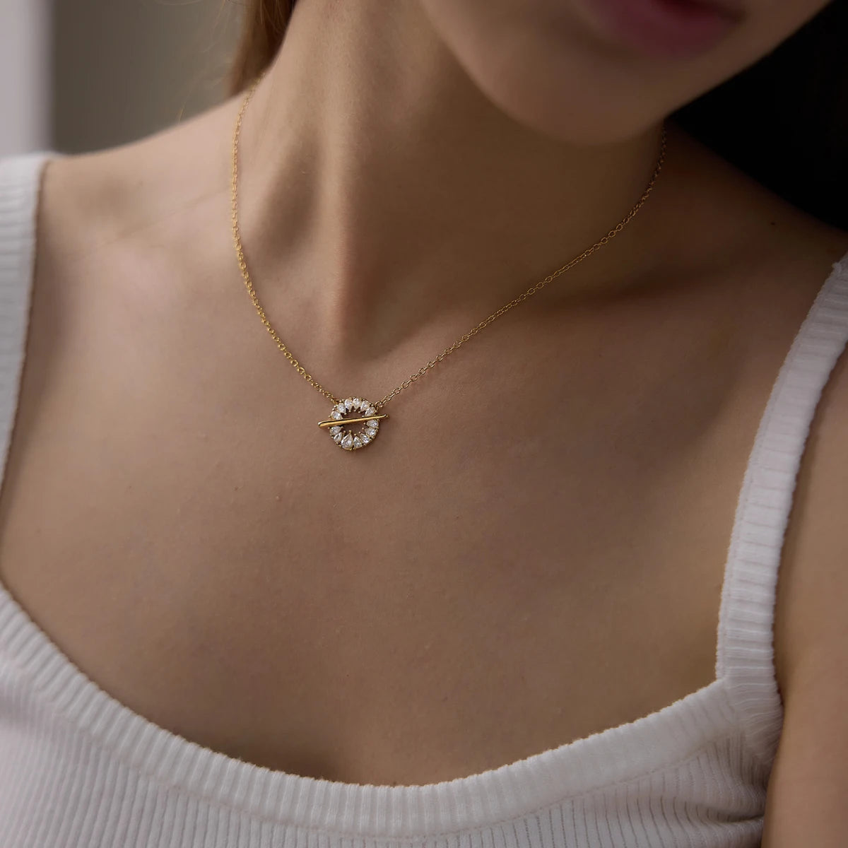 Zircon Round Pendant Drop Necklace