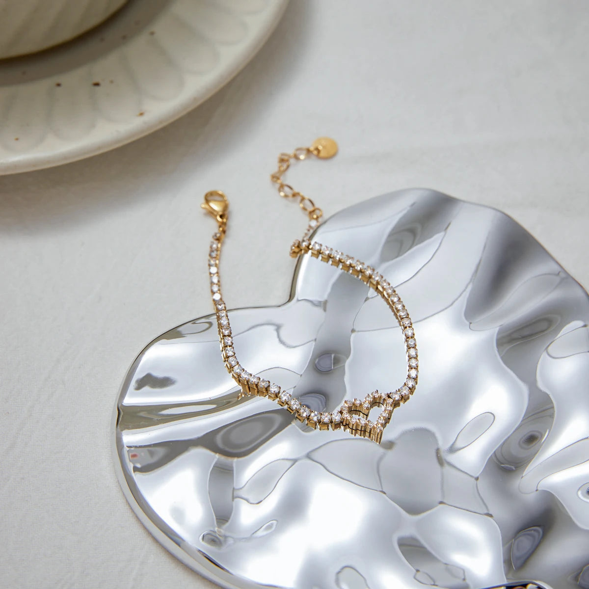 Love Heart Hollow Zirconia Chain Bracelet