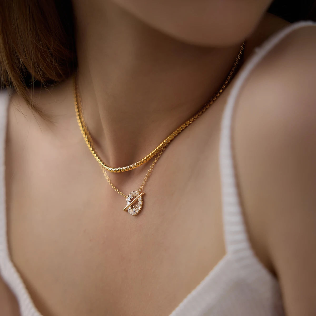 Zircon Round Pendant Drop Necklace