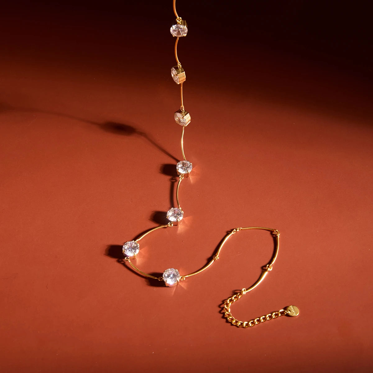 Elegant Round Zircon Choker Necklace