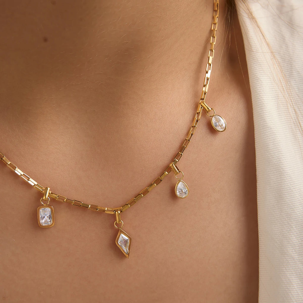 Geometric Heart Zircon Pendant Necklace