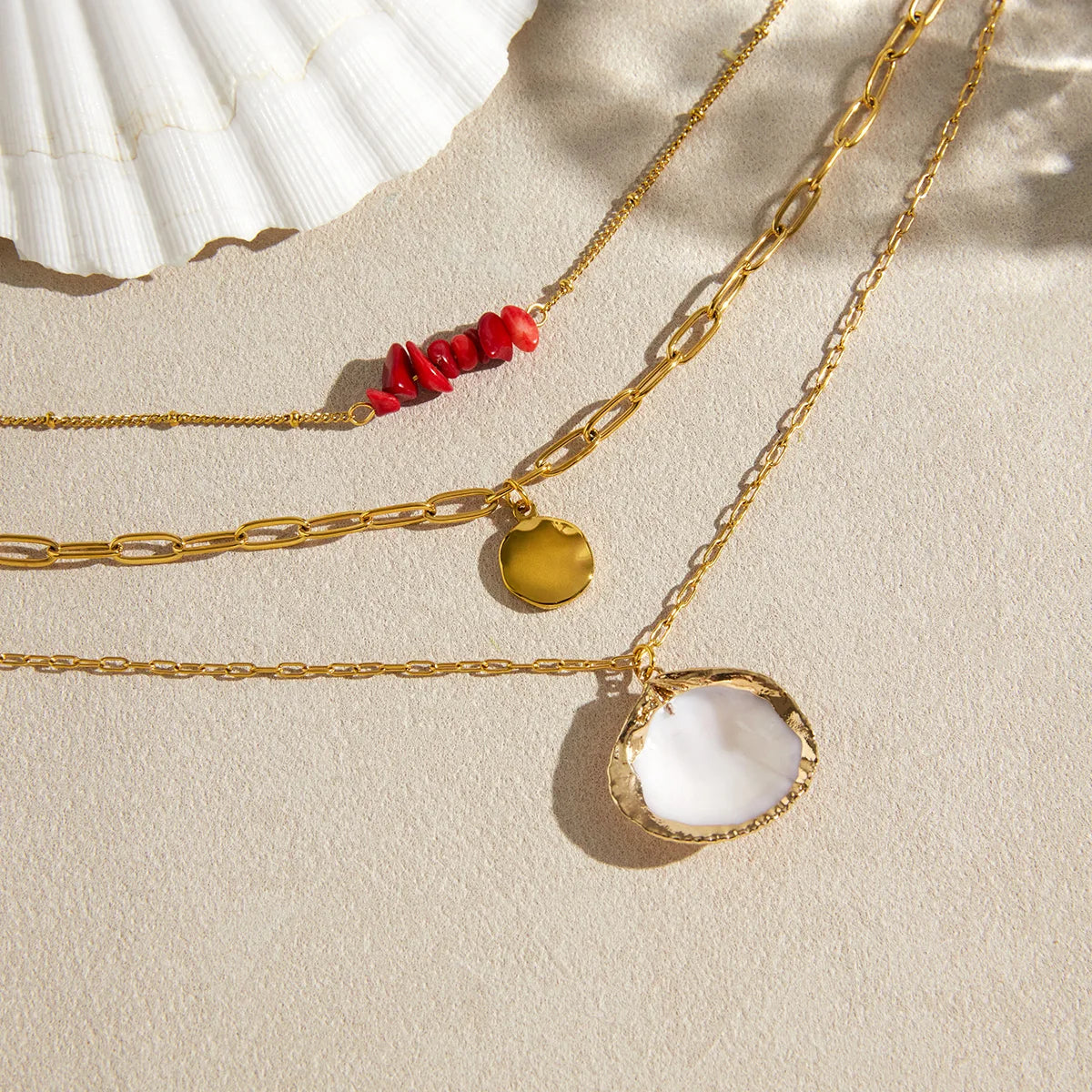 Natural Red Stone Shell Coin Pendant Necklace