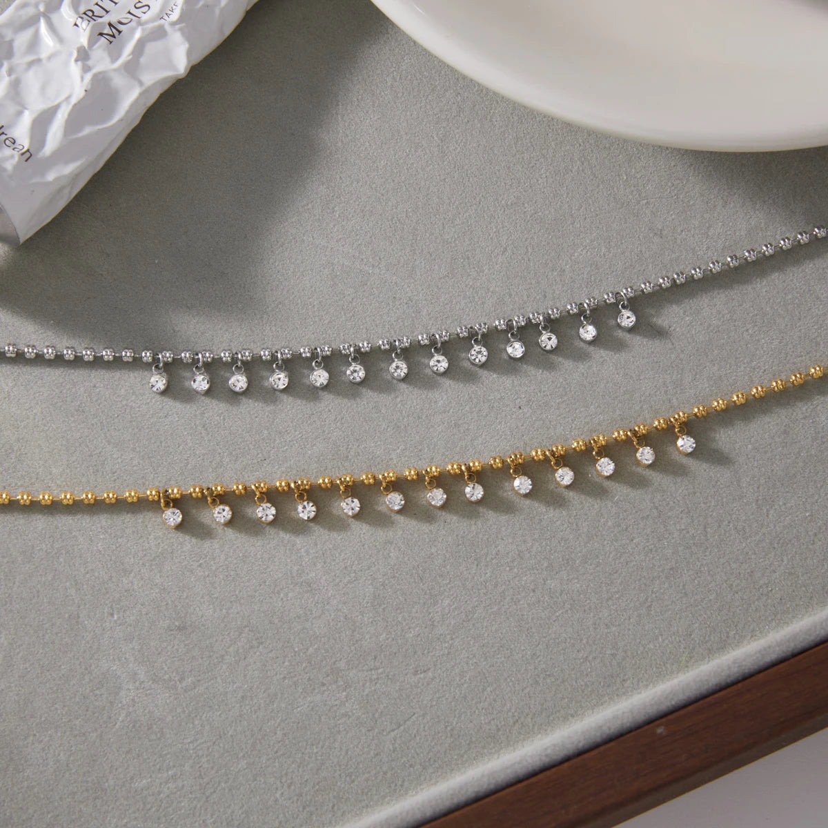 Delicate Round Zircon Pendant Necklace