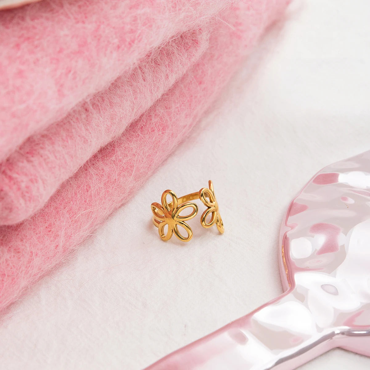 Romantic Flower Rings