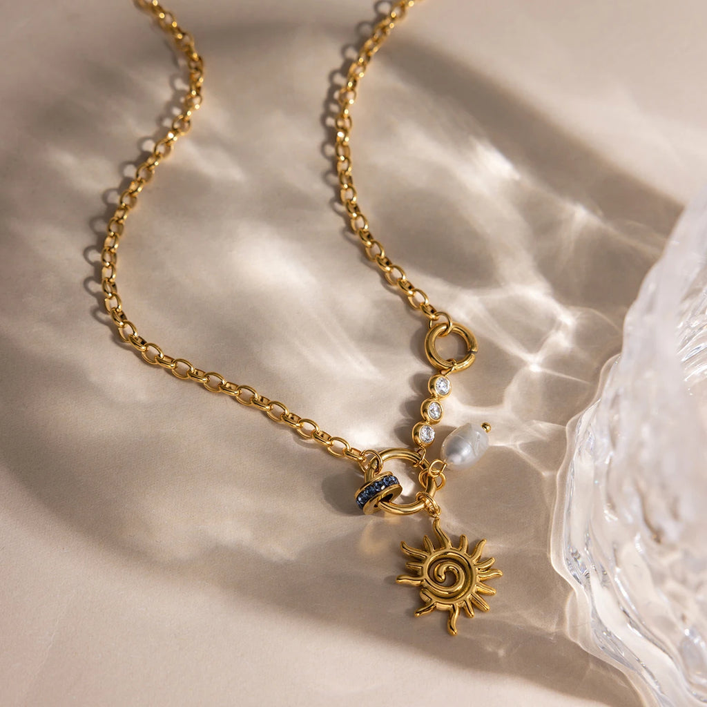 Classic Sun Freshwater Pearl Crystal Bead Pendant Necklace
