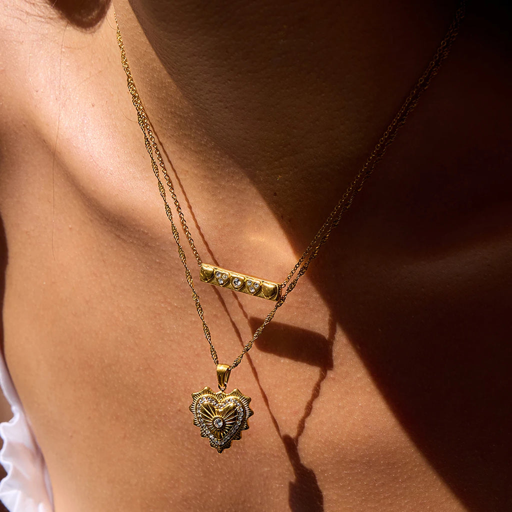 Geometric Textured Heart Zircon Necklace