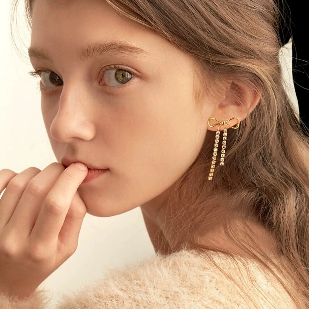 Bowknot Hanging Rhinestone Chain Earrings