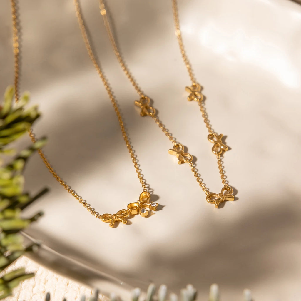 Romantic Bowknot Pendant Necklace