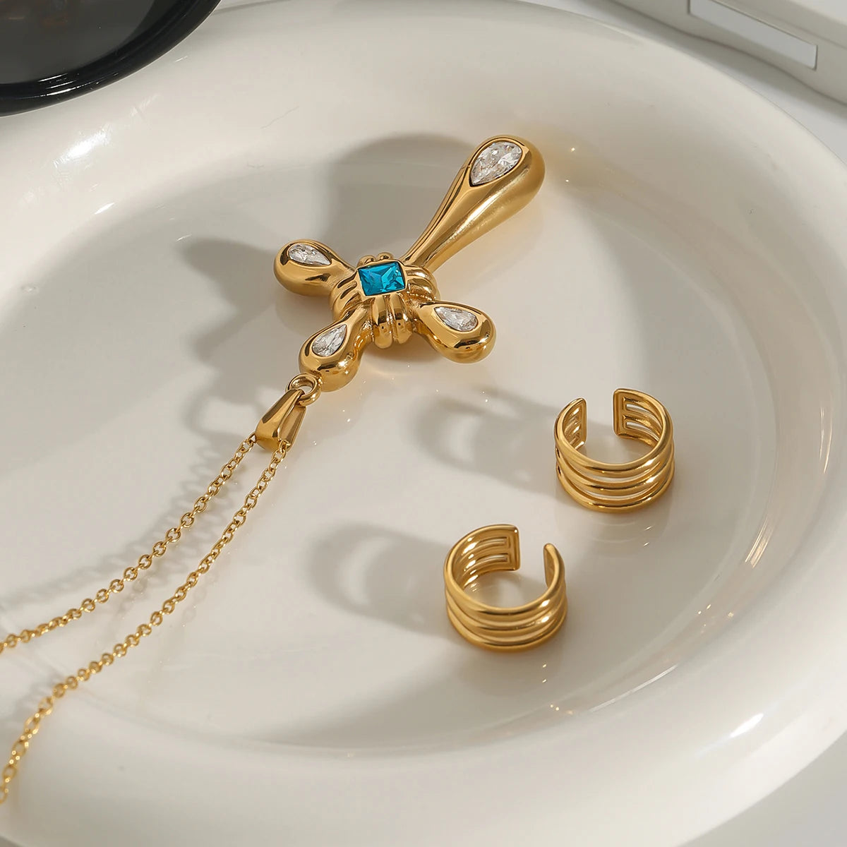 Statement Unique Geometric Zircon Cross Pendant Necklace