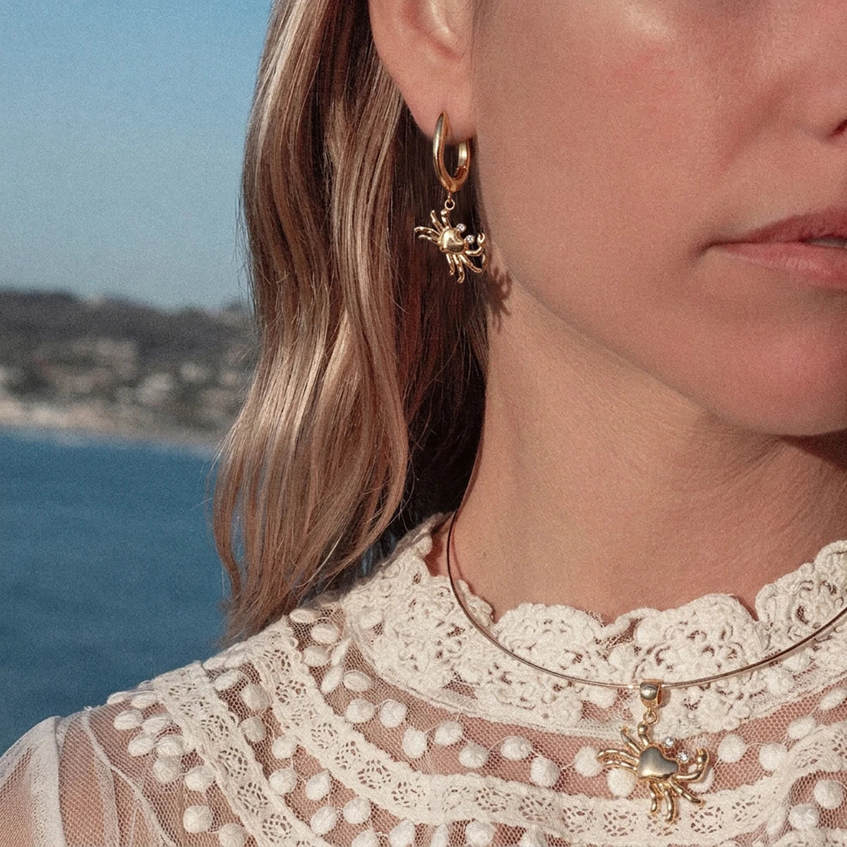 Creative Crab Shaped Pendant Zircon Drop Earrings
