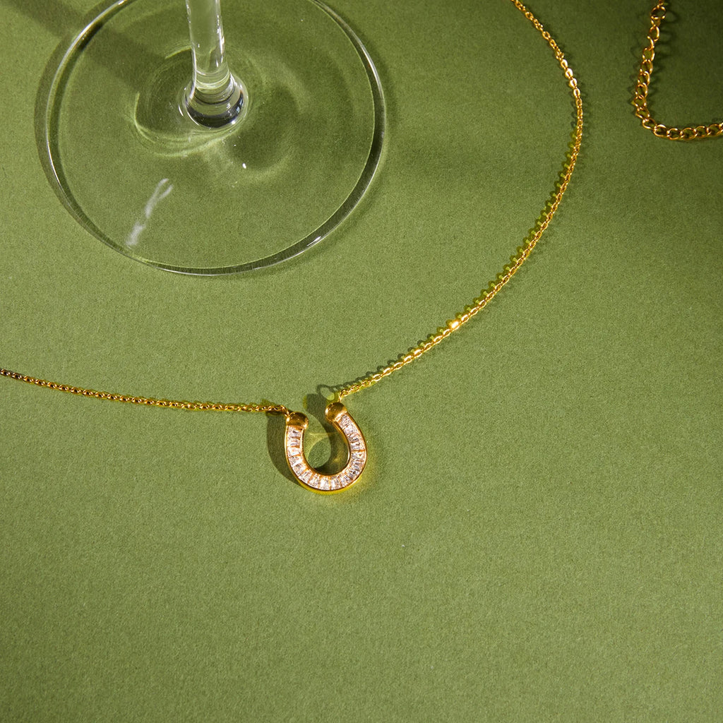 Classic Zircon Horseshoe Pendant Necklace