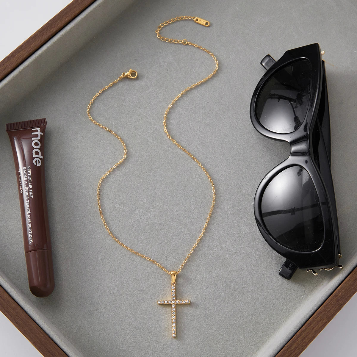 Classic Zircon Cross Pendant Necklace