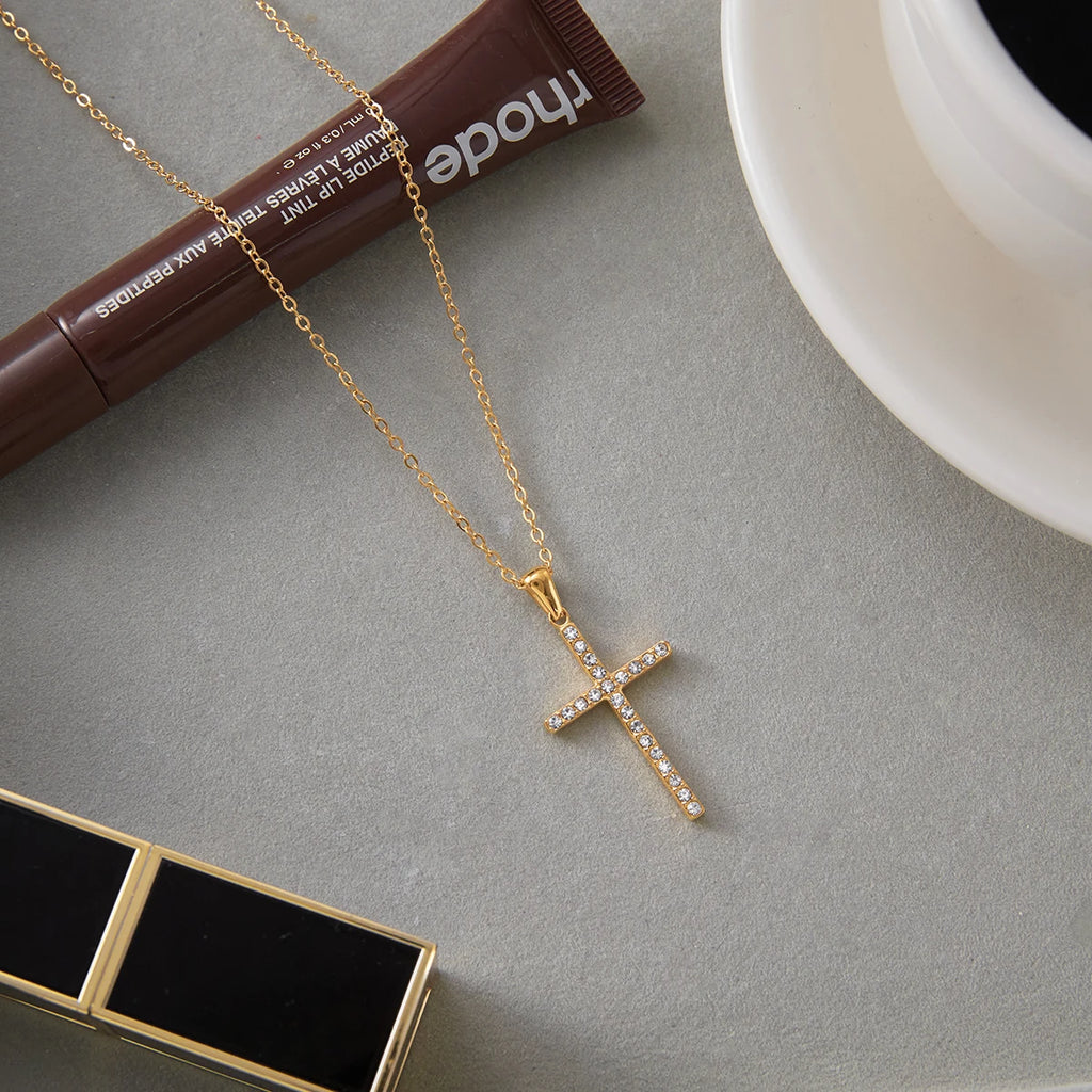 Classic Zircon Cross Pendant Necklace