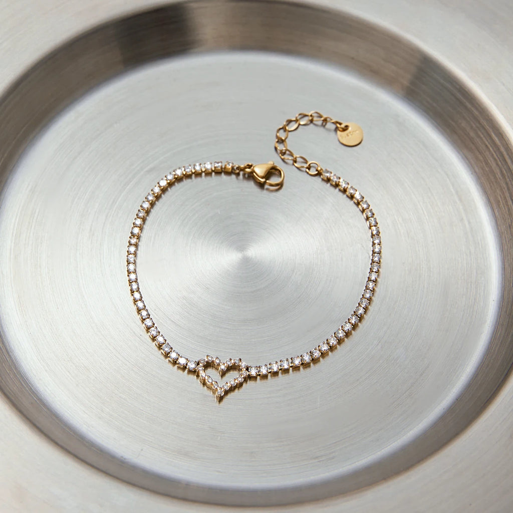 Love Heart Hollow Zirconia Chain Bracelet