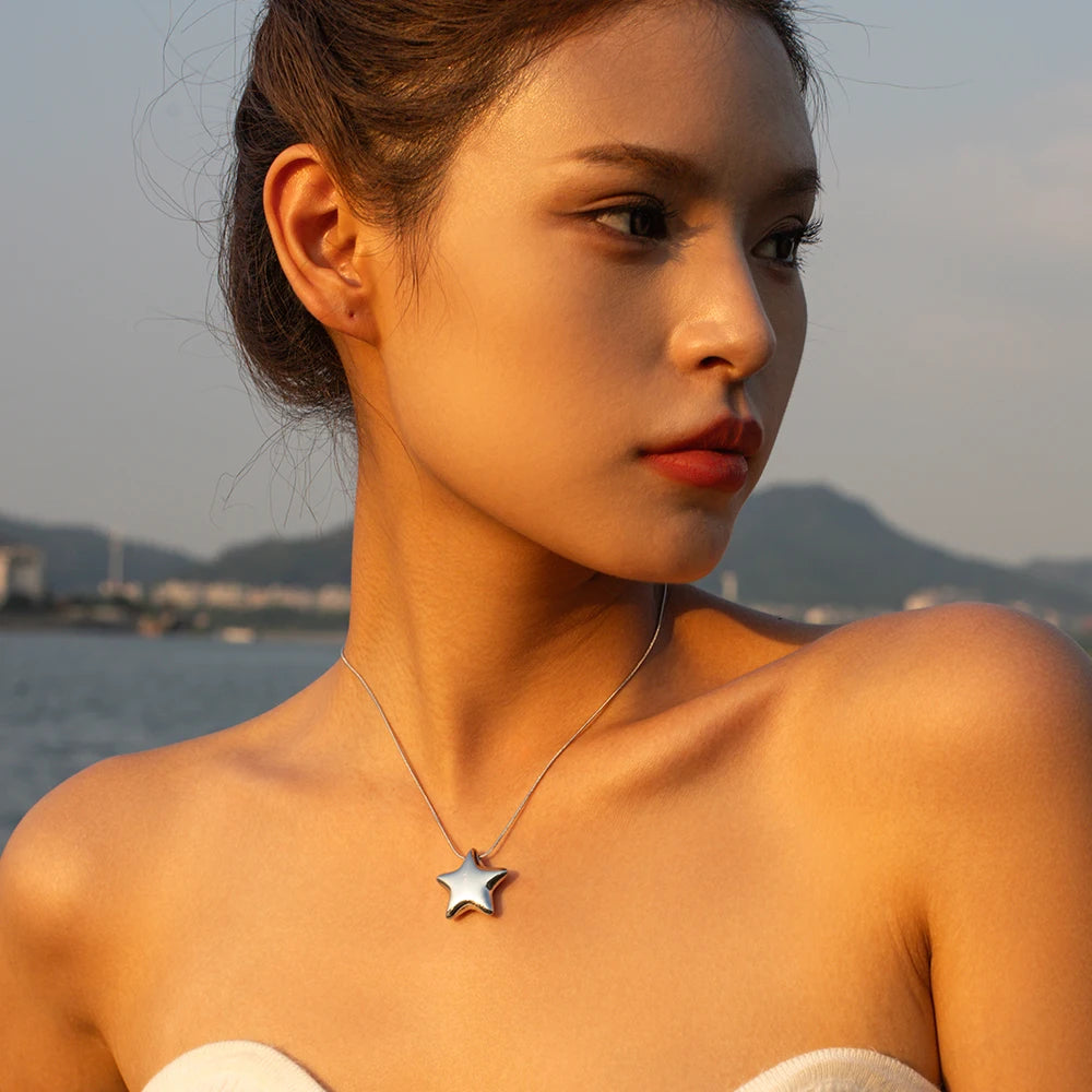 Hollow Heart Shape Pendant Necklace
