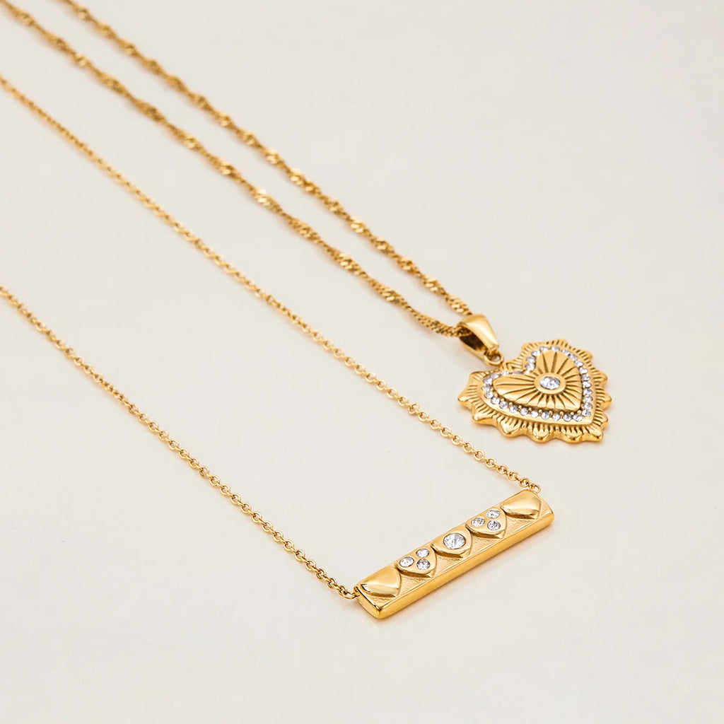 Geometric Textured Heart Zircon Necklace