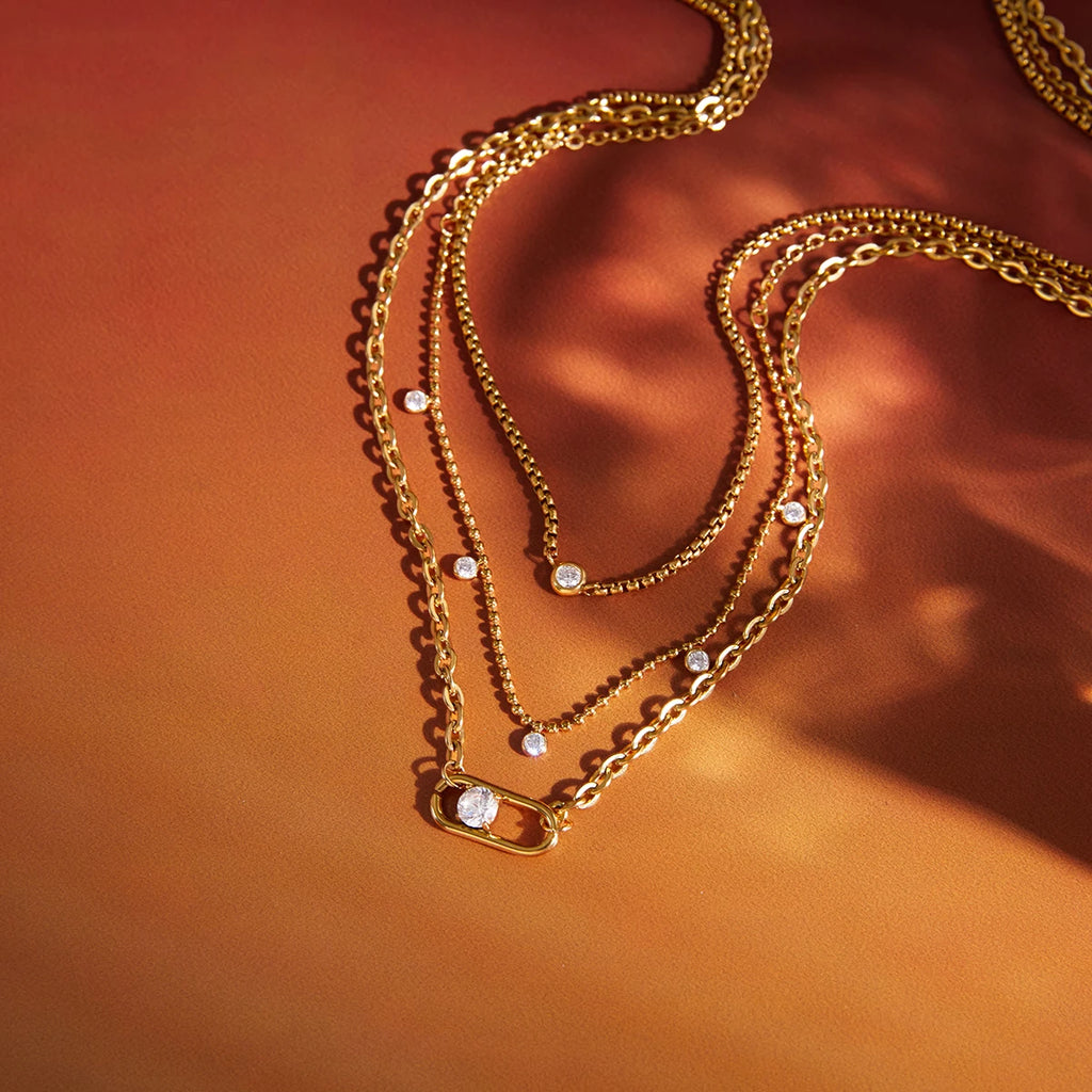 Delicate Round Zircon Pendant Necklace