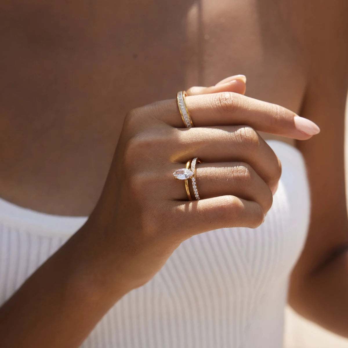 Exquisite Geometric Zircon Wedding Ring