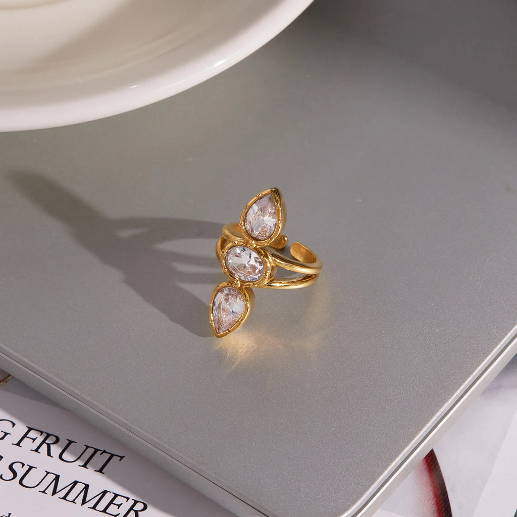 Geometric Zircon Rings