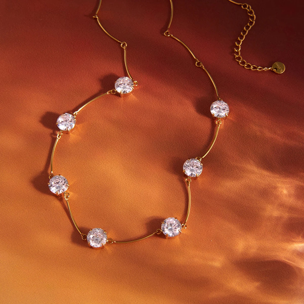 Elegant Round Zircon Choker Necklace