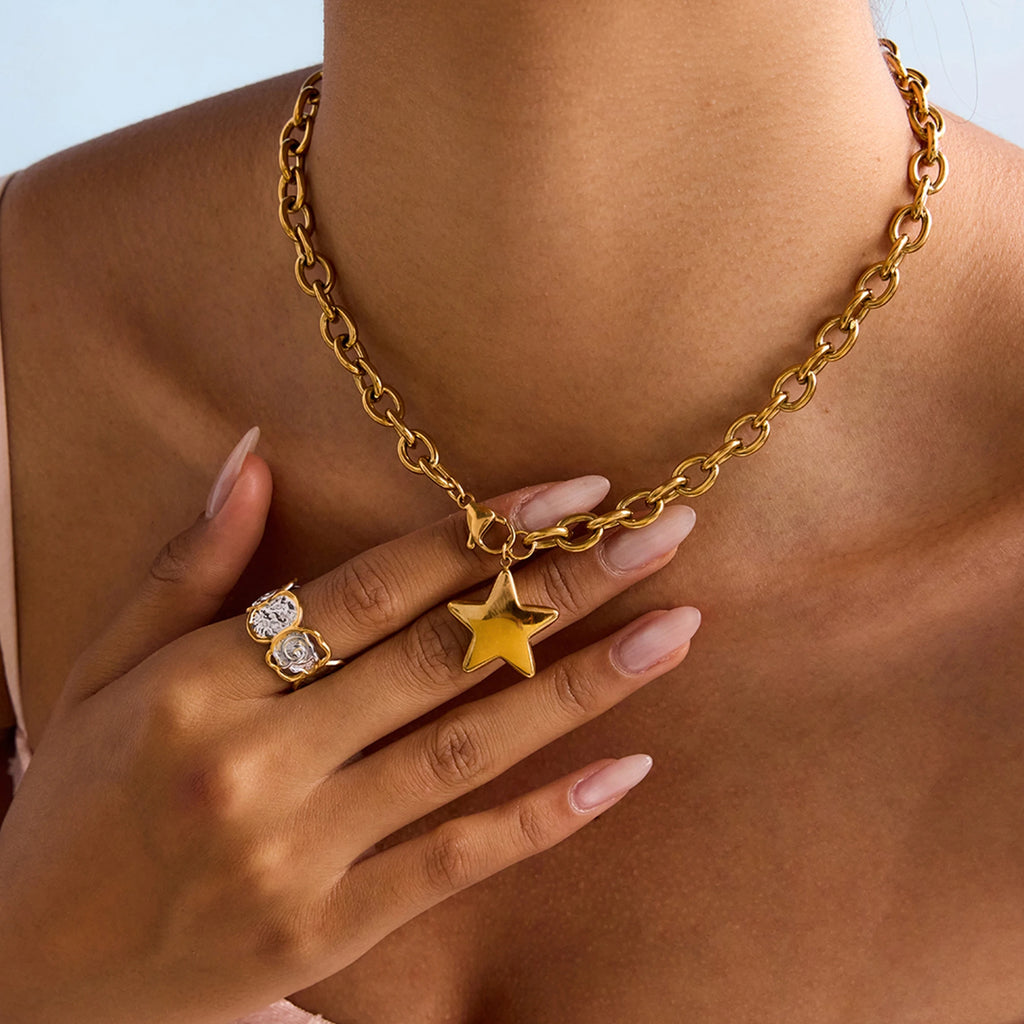 Geometric Star Pendant Necklace