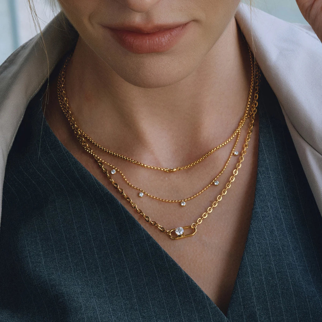 Delicate Round Zircon Pendant Necklace