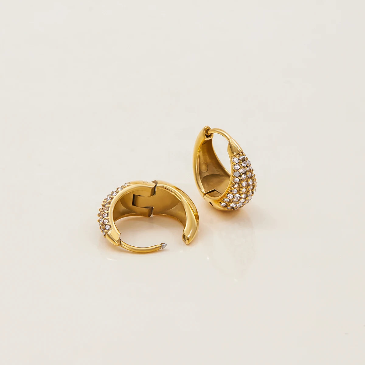 U-shaped Earrings With Zirconia Stones