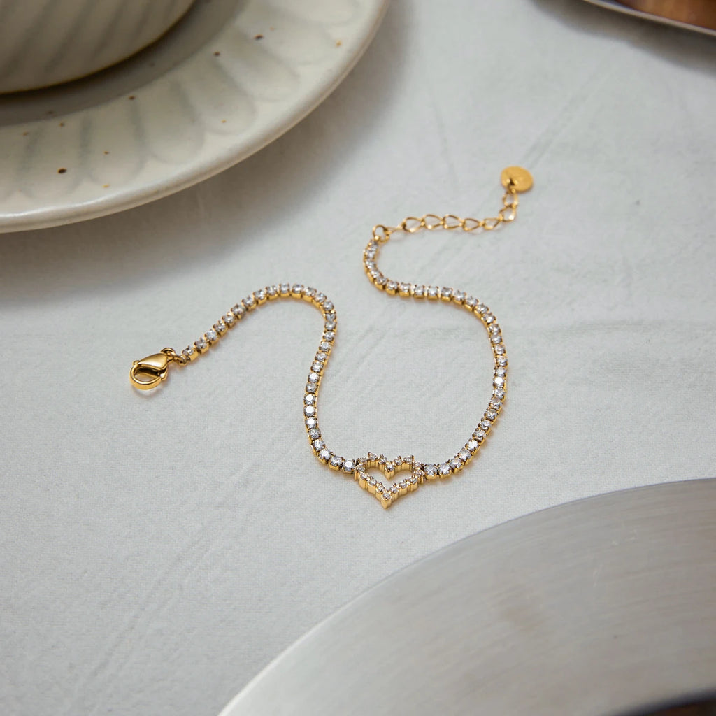 Love Heart Hollow Zirconia Chain Bracelet