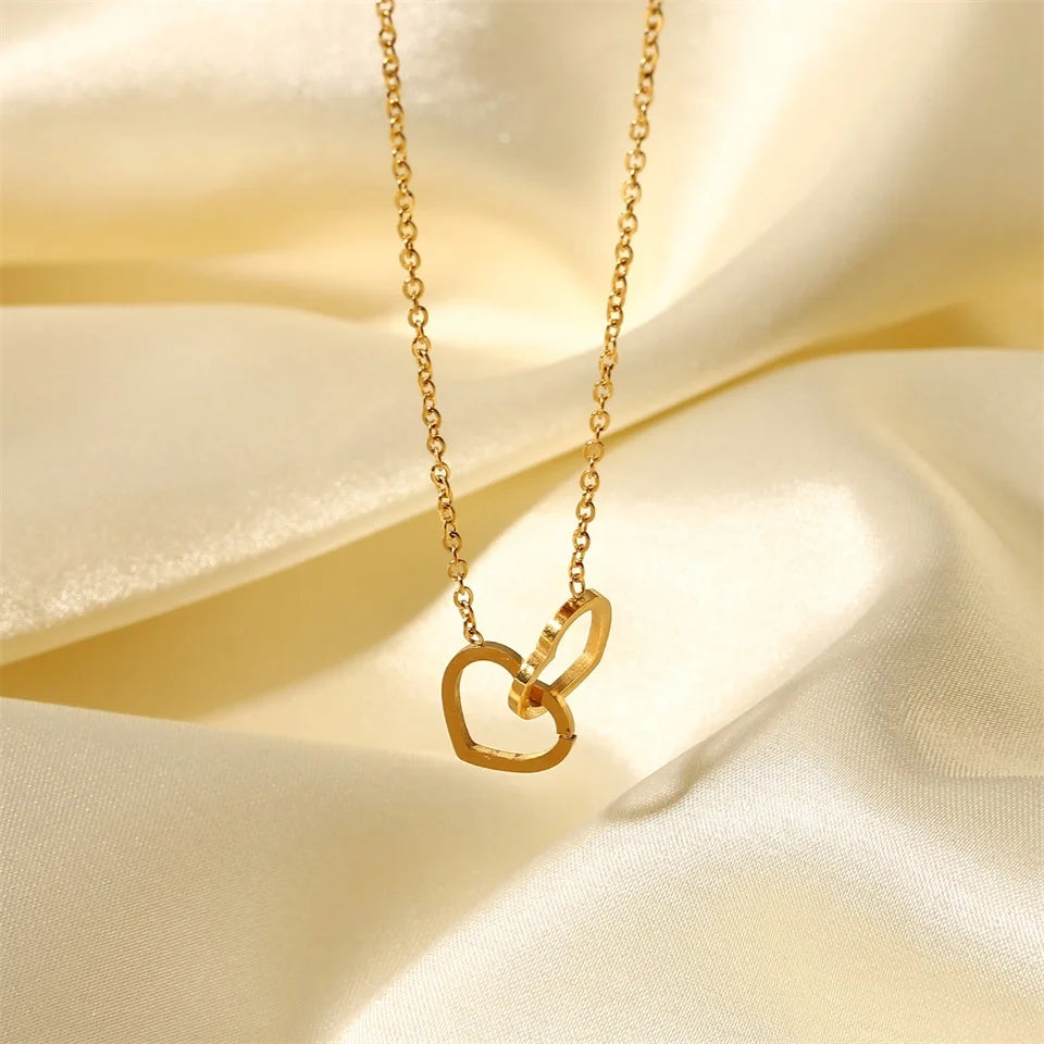Trendy Fine Double Heart Connected Hollow Chain Necklace for Women Temperament Jewelry Gift