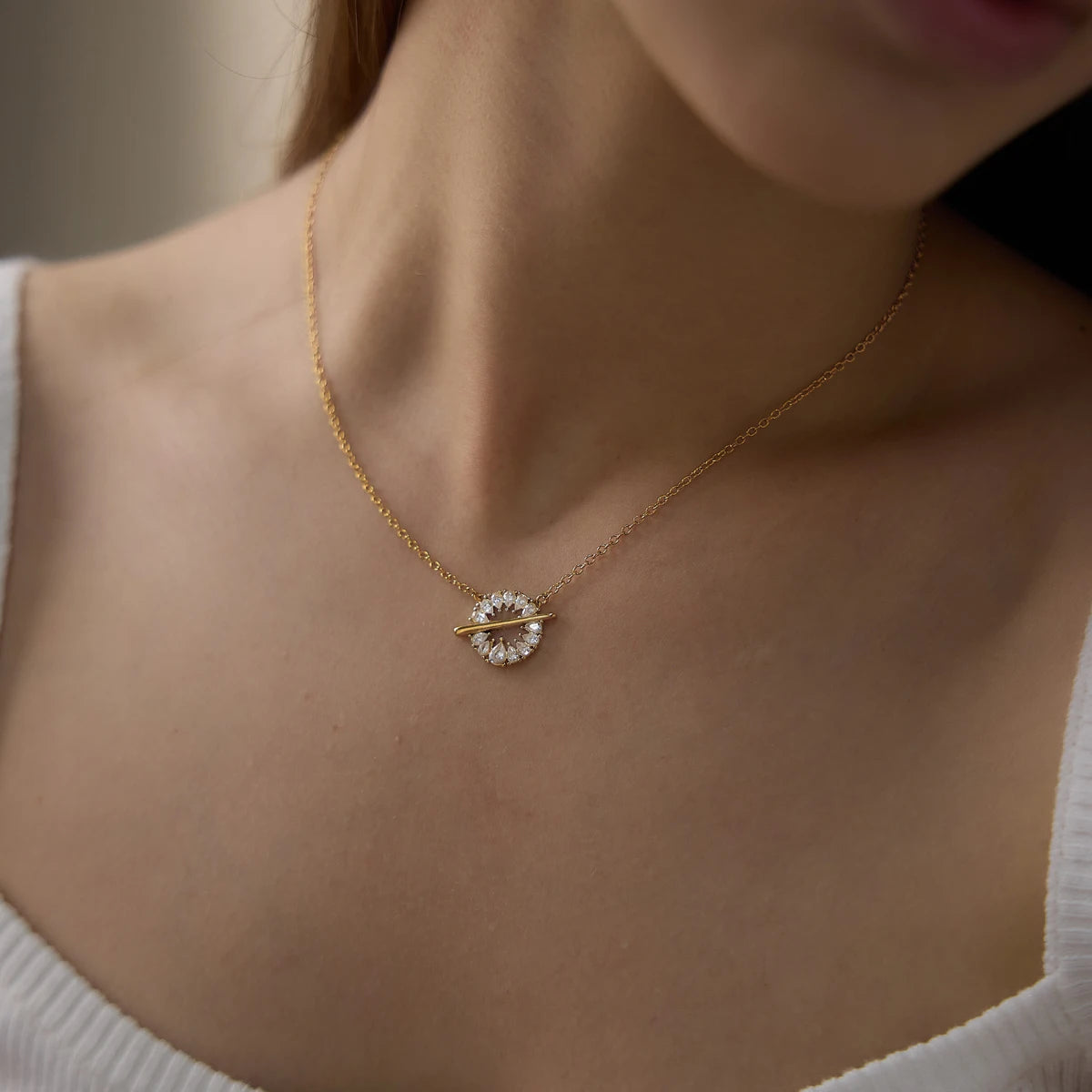 Zircon Round Pendant Drop Necklace