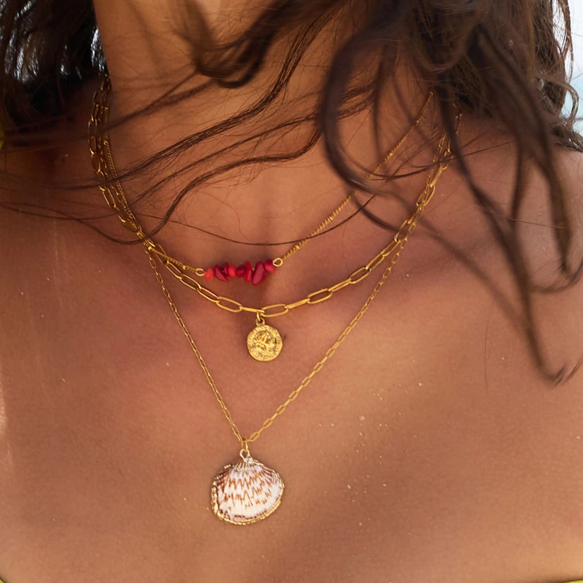 Natural Red Stone Shell Coin Pendant Necklace