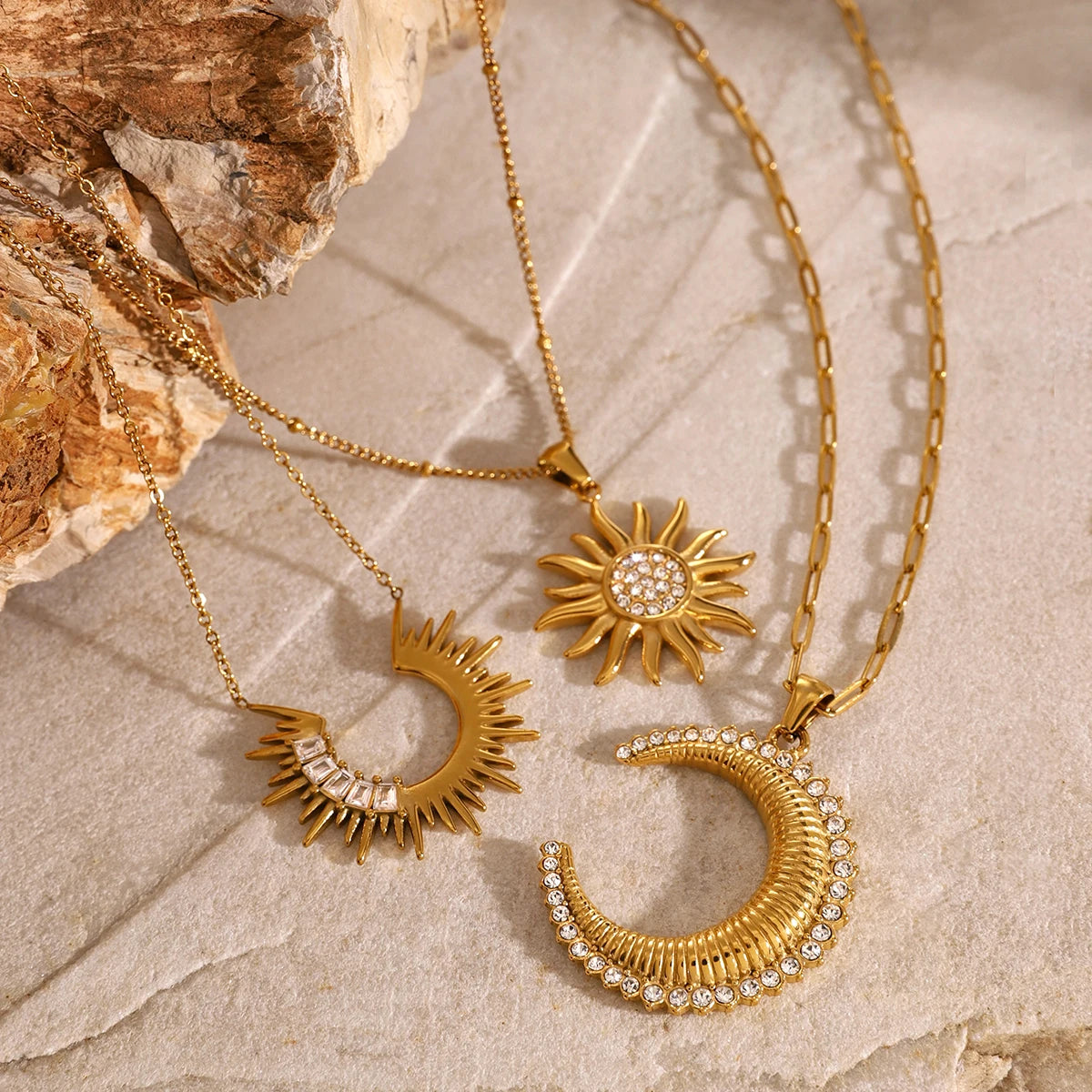 Geometric Sparkling Zirconia Necklace