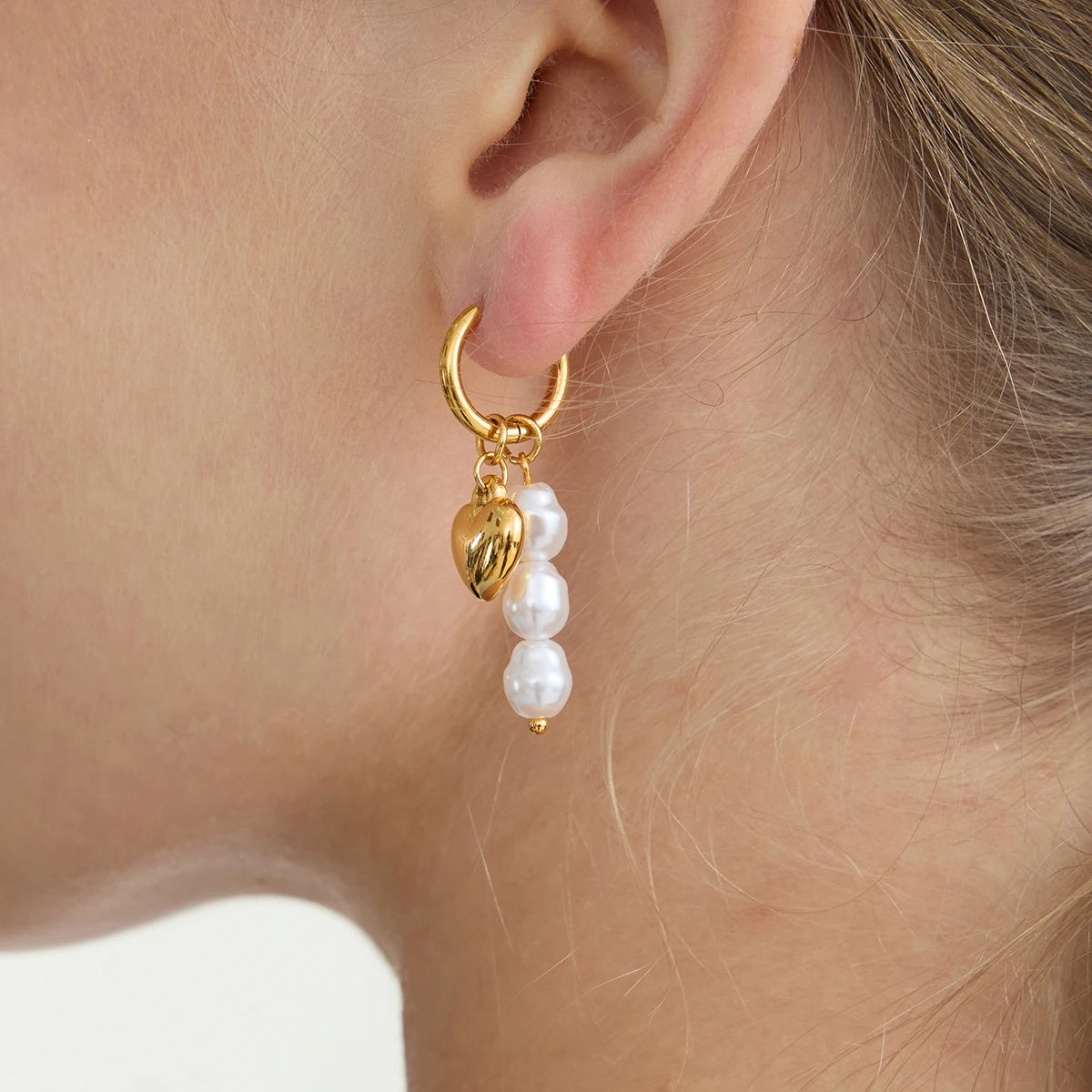 Romantic Heart Pearl Drop Earrings