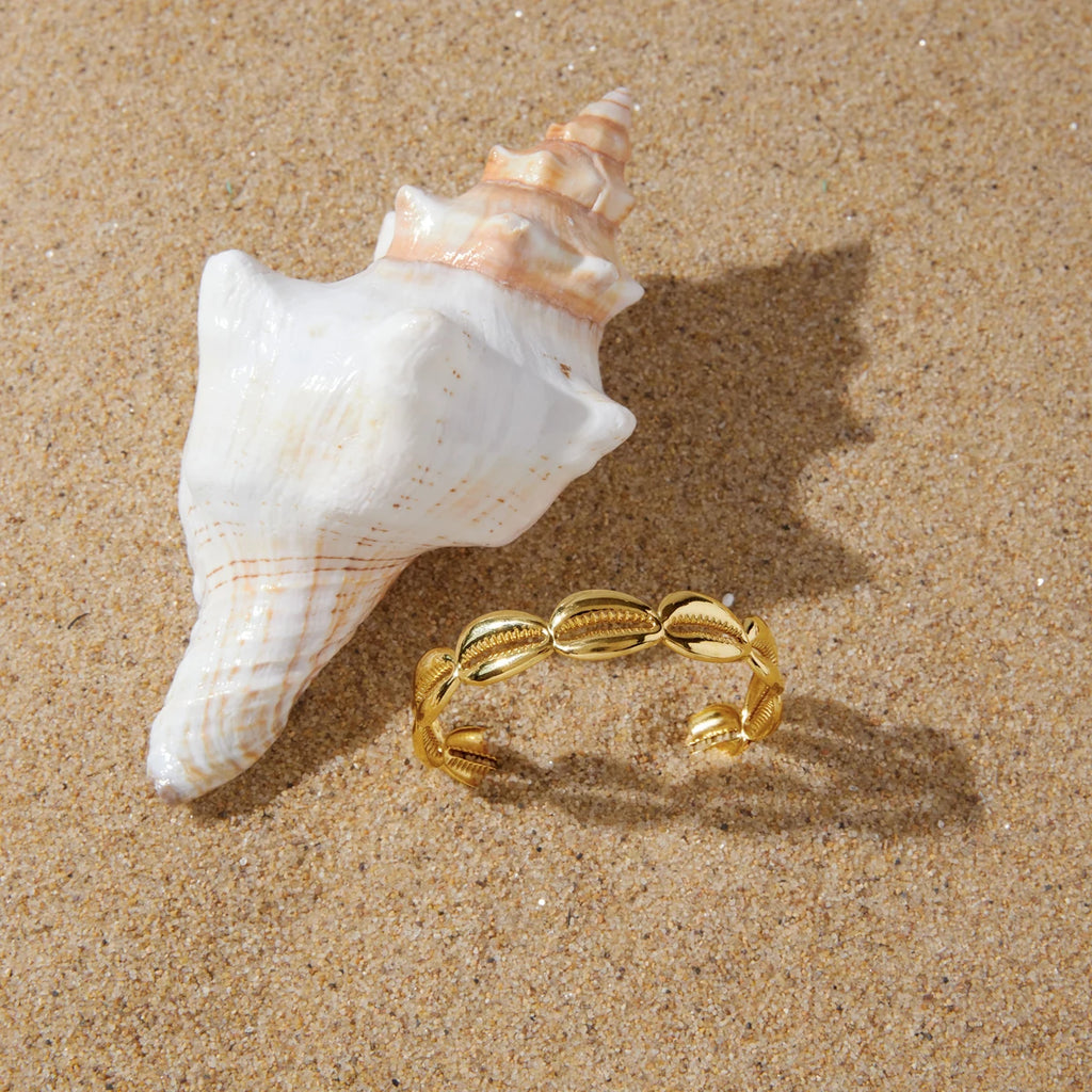 Ocean Style Shell Cuff Bracelet