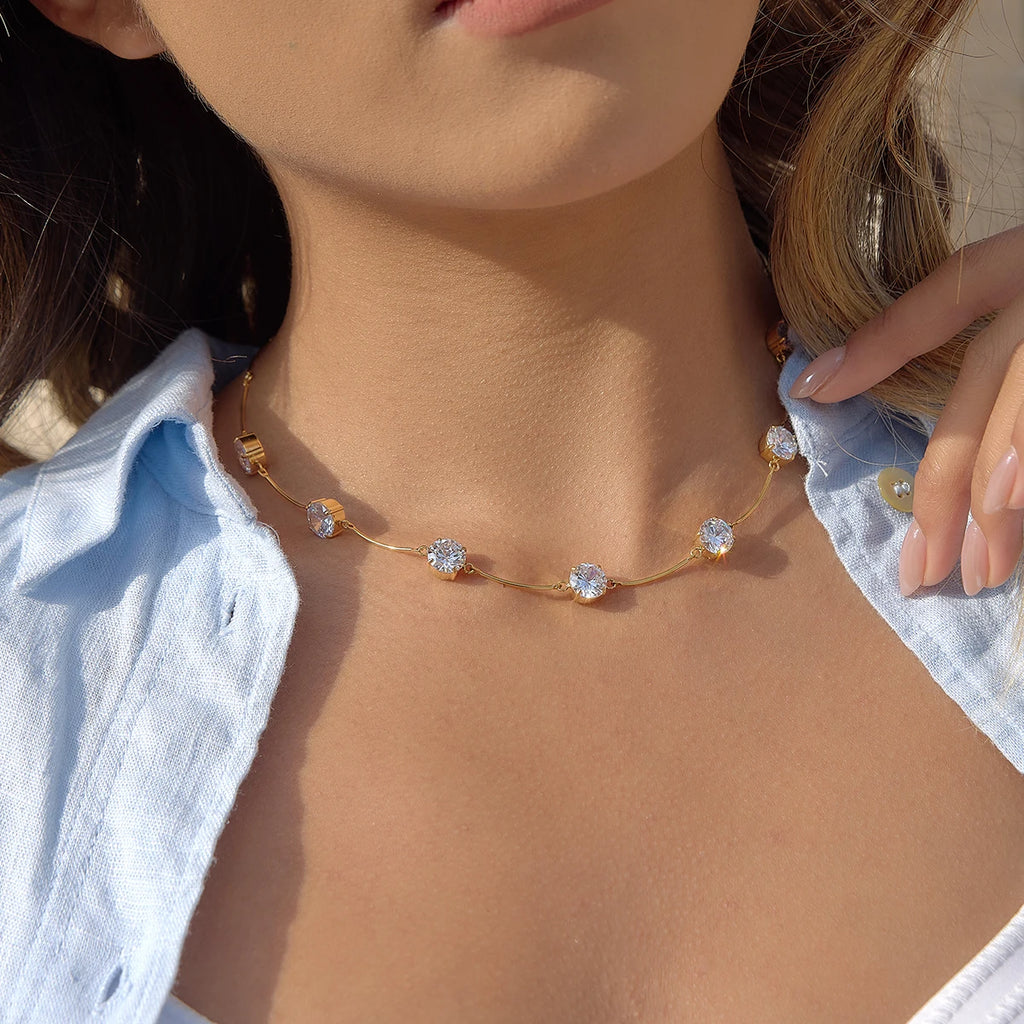 Elegant Round Zircon Choker Necklace