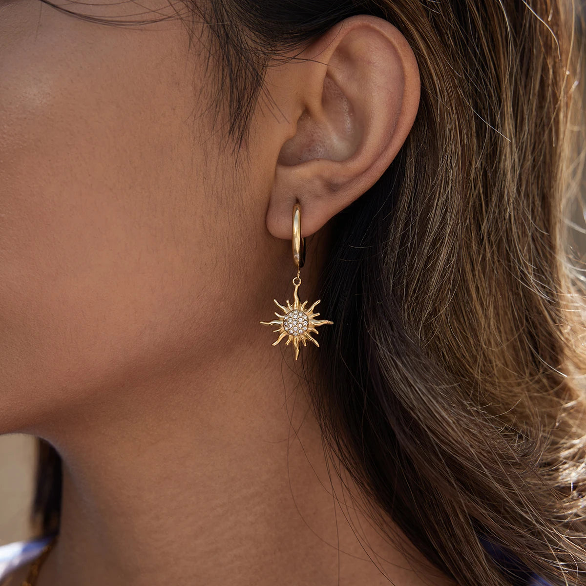 White zirconia sun earrings