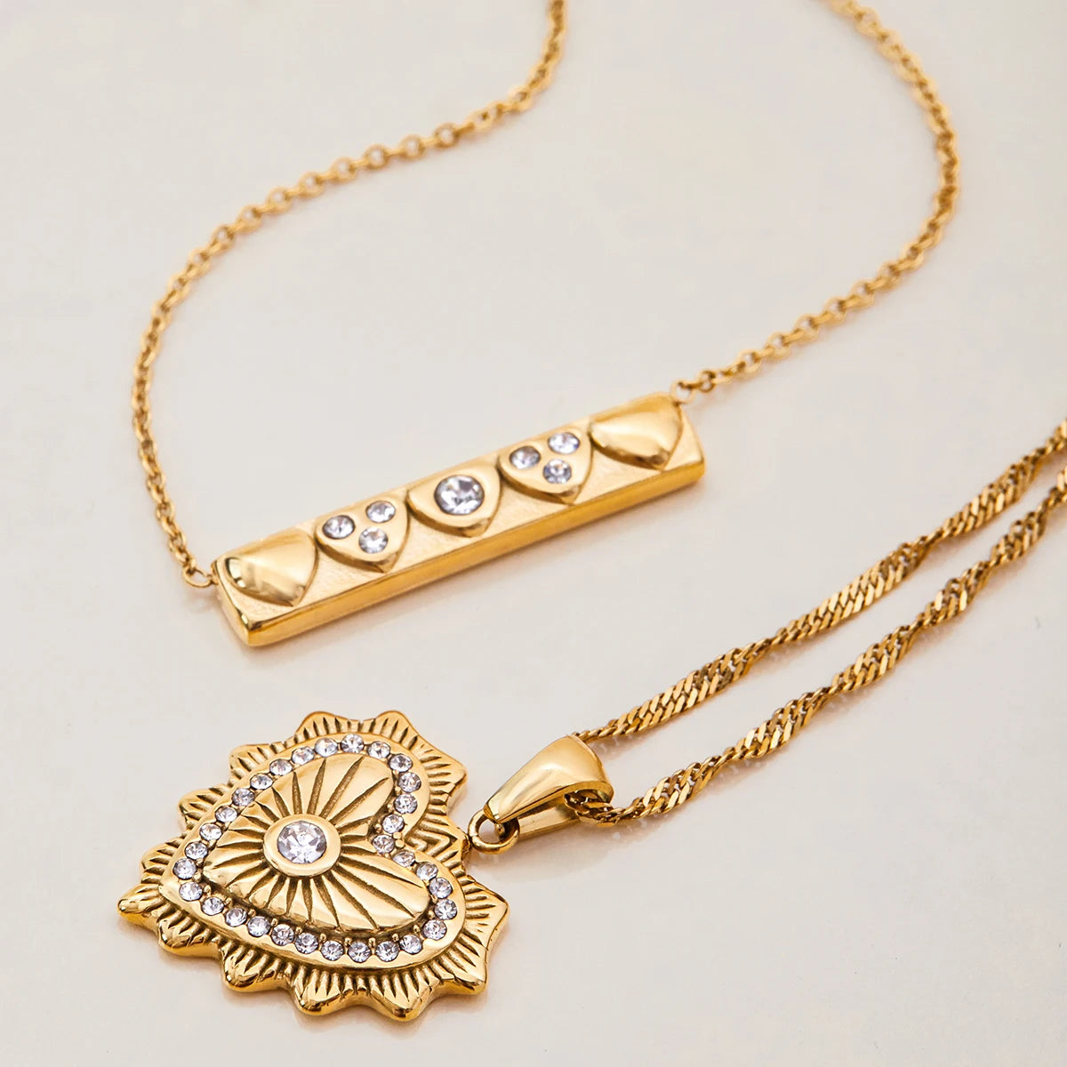Geometric Textured Heart Zircon Necklace