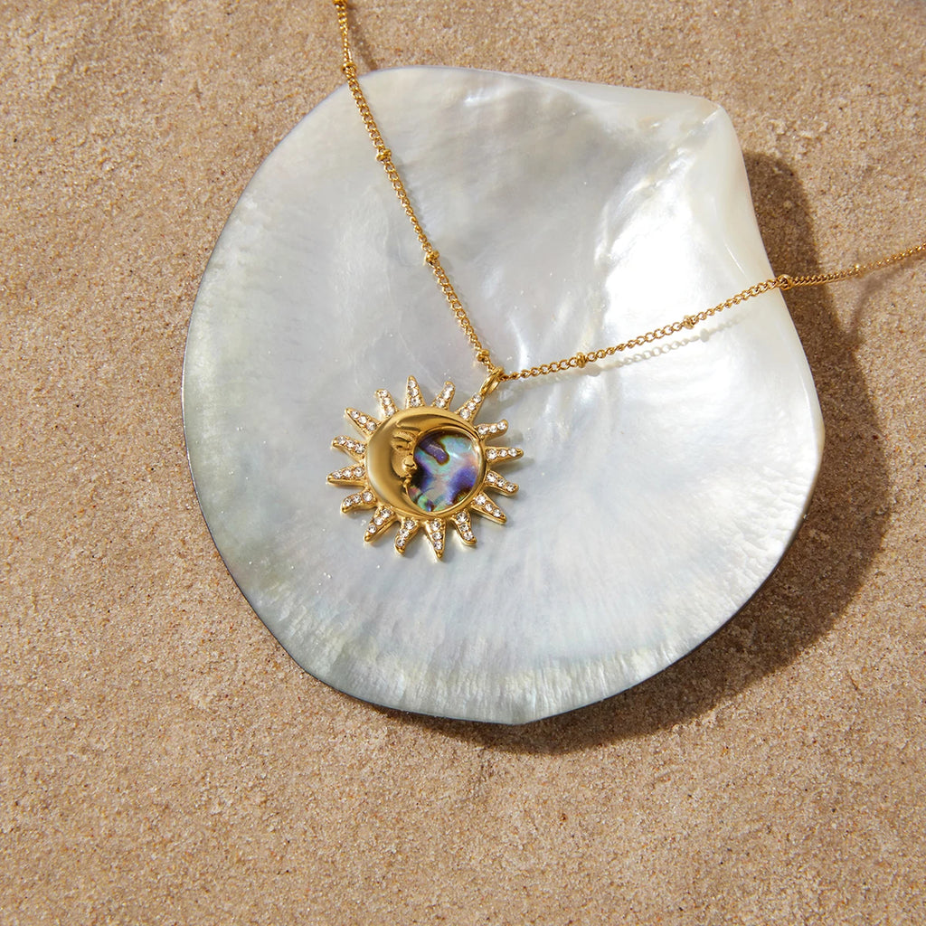 Colorful Shell Sun Pendant Necklace