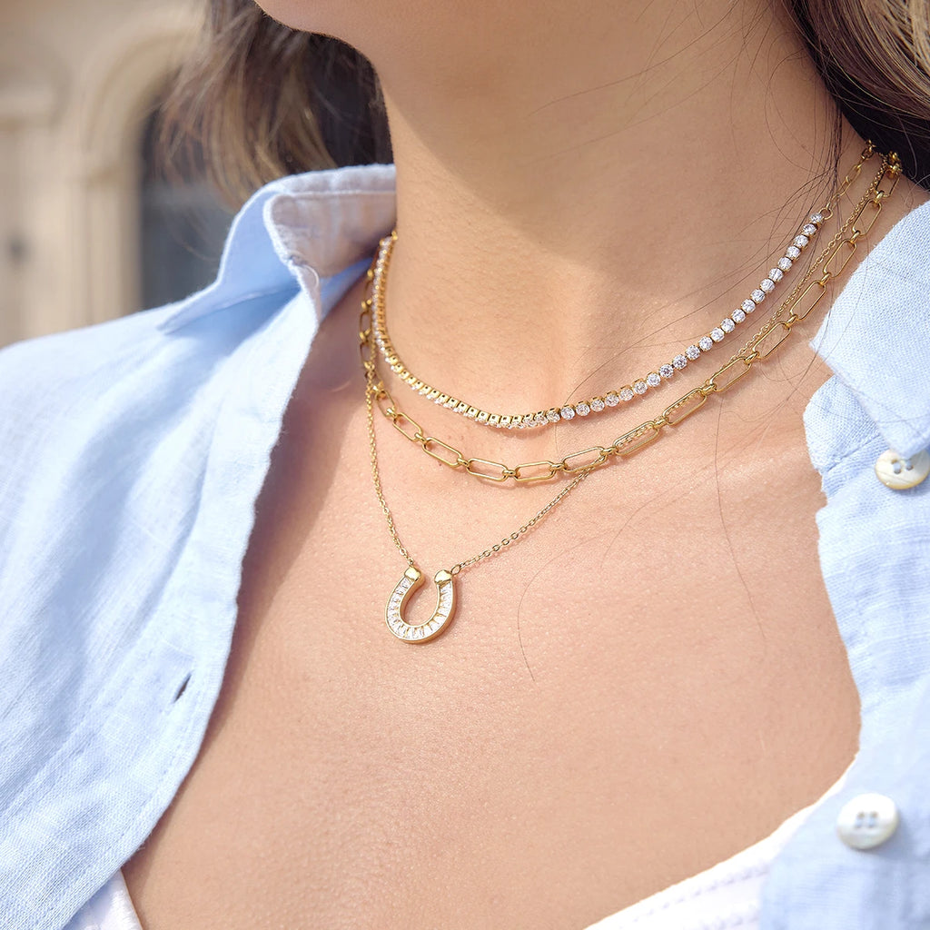 Classic Zircon Horseshoe Pendant Necklace